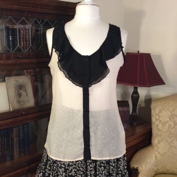 Maurices Sheer Contrast Ruffle Shell - Picture 2 of 7